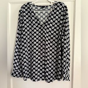 Ann Taylor Black and White Floral Mixed Media Top - EUC